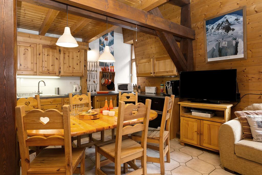 Apartment Vila 1 - Cosy Central Chamonix Loft Esterno foto